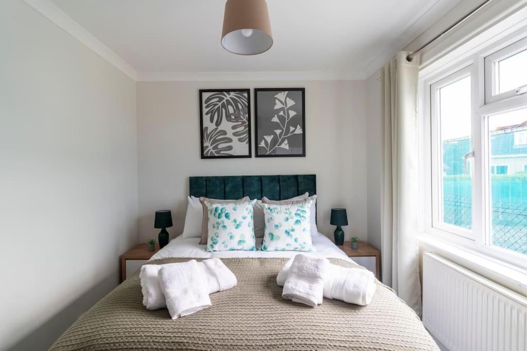 Spacious Sea View 2 Bedroom Sleeps 6-Free Parking Μπόρνμουθ Εξωτερικό φωτογραφία