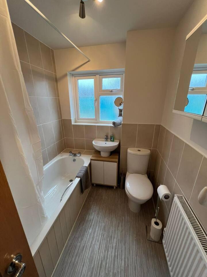 Spacious Sea View 2 Bedroom Sleeps 6-Free Parking Μπόρνμουθ Εξωτερικό φωτογραφία